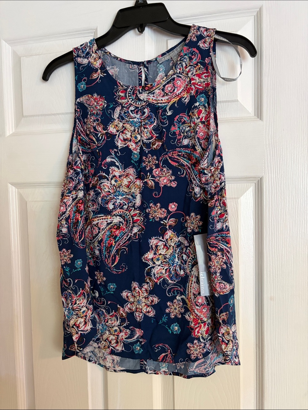 Daniel Rainn stitch fix Navy Paisley Floral Sleeveless Tank size medium petite